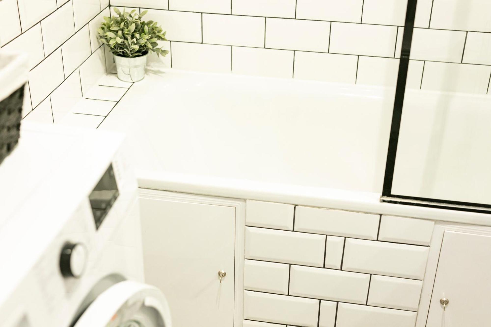 Nowogrodzka 78 - Apartament Dla 4 Osob - 200M Od Szpitala Klinicznego Na Lindleya - 1Km Do Dworca Centralnego - Wifi - Smart Tv 45 Cali Варшава Екстер'єр фото